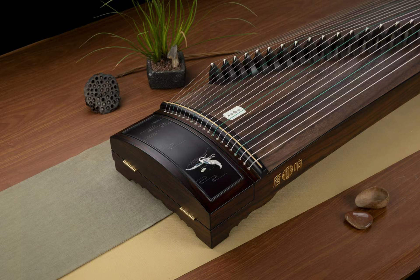 Tangxiang Indian Rosewood Guzheng with Inlay "Autumn Says"唐响牌阔叶黄檀演奏筝"秋词"