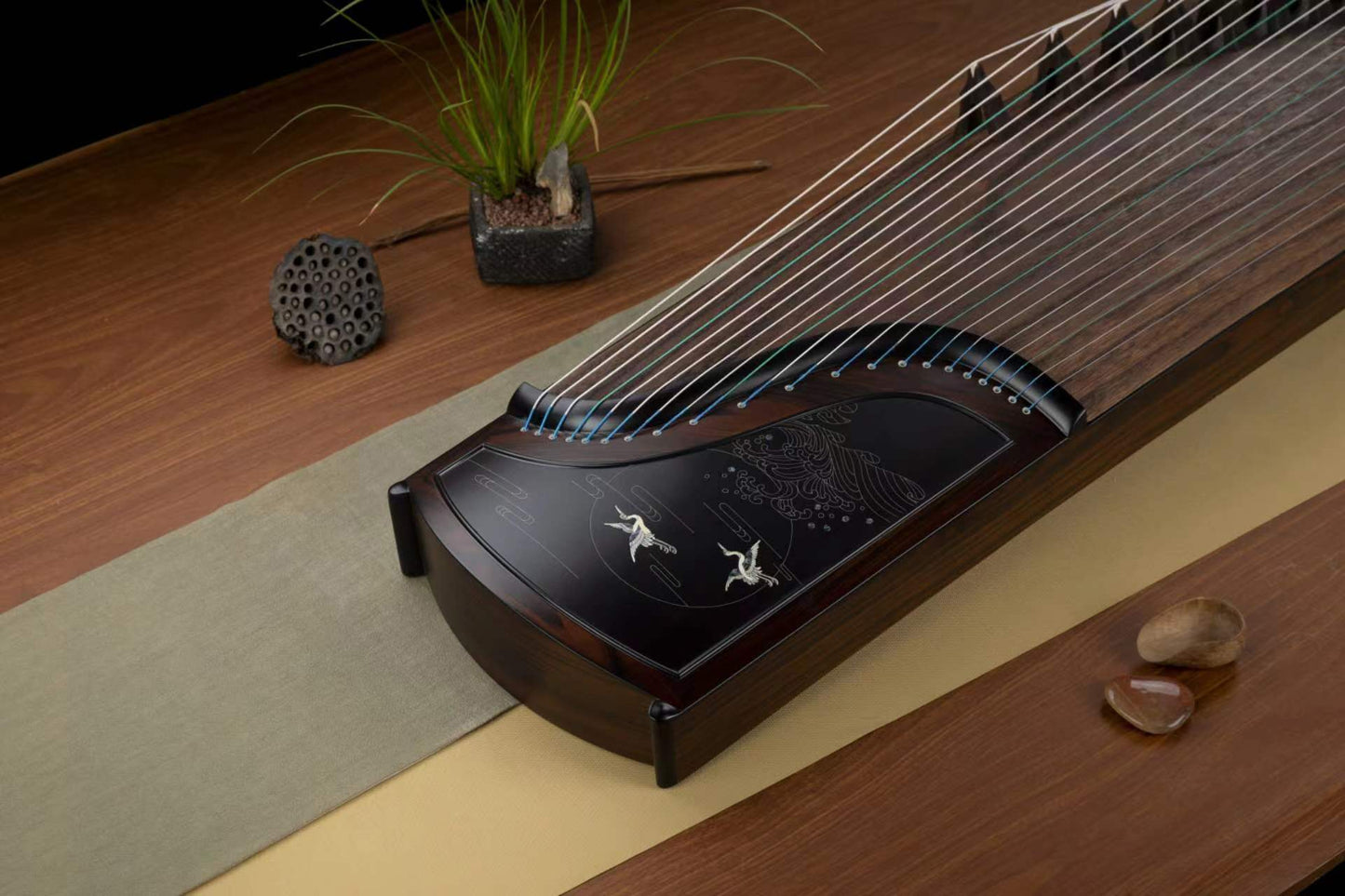 Tangxiang Indian Rosewood Guzheng with Inlay "Autumn Says"唐响牌阔叶黄檀演奏筝"秋词"