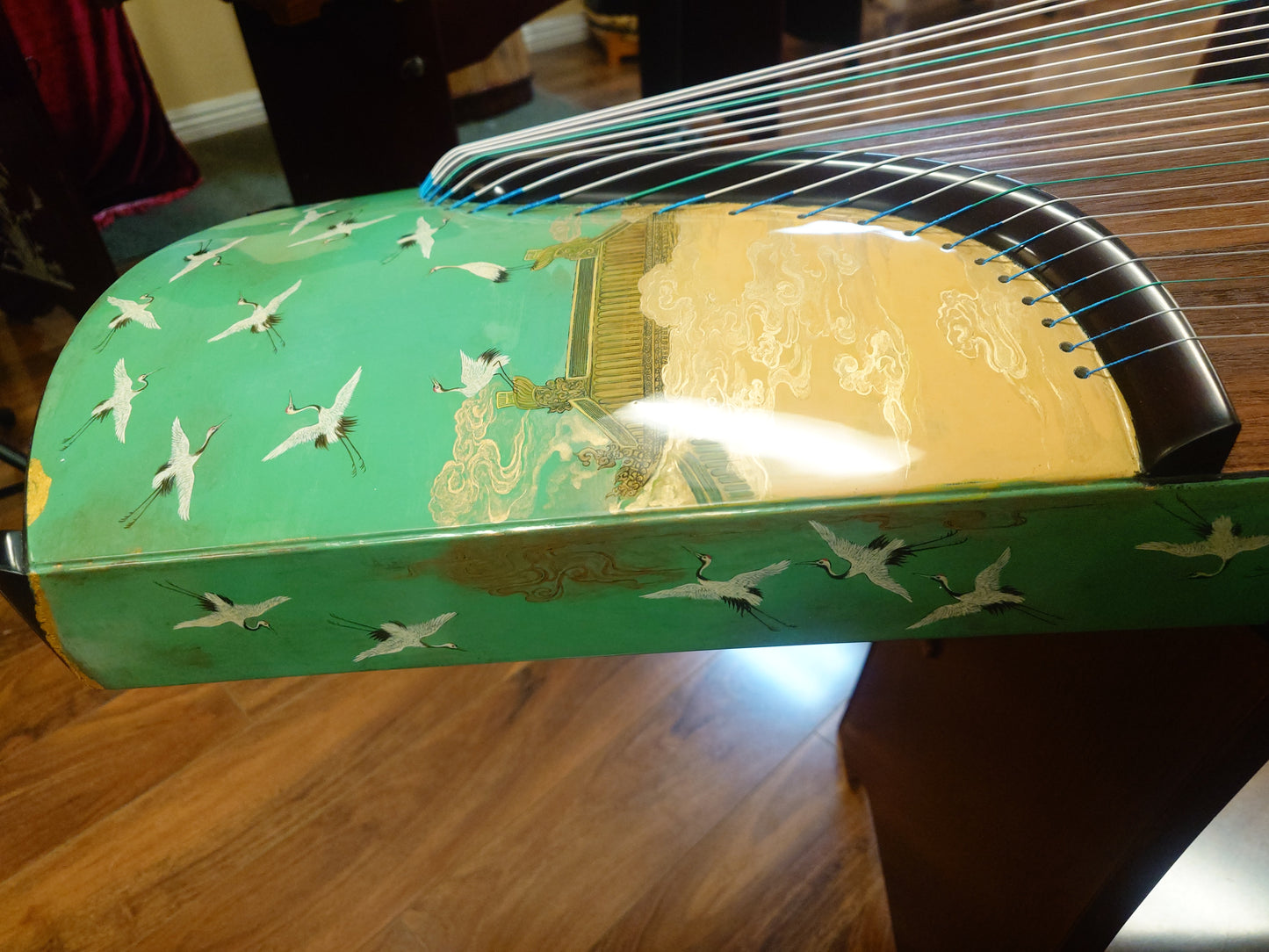 Dunhuang Bois de Rose 2396989PP Guzheng ""Auspicious Clouds and the Cranes""