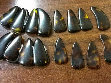 Guzheng Picks with Grooves (Celluloid) - Both Hands Thickness 2.5mm