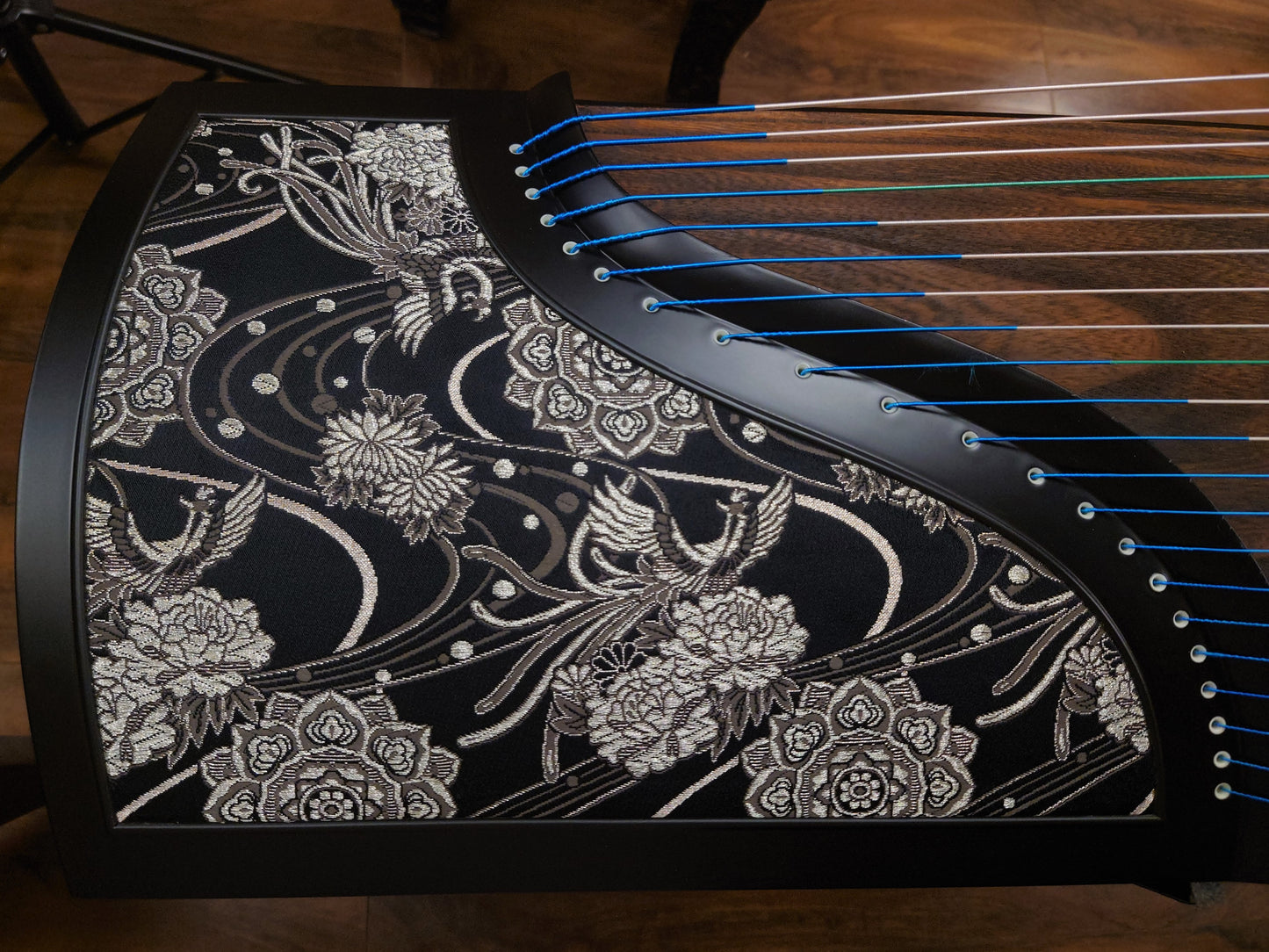 Qinling Collection Guzheng "Silky Jade" 秦嶺牌收藏級整挖古箏"雲錦玉琦"