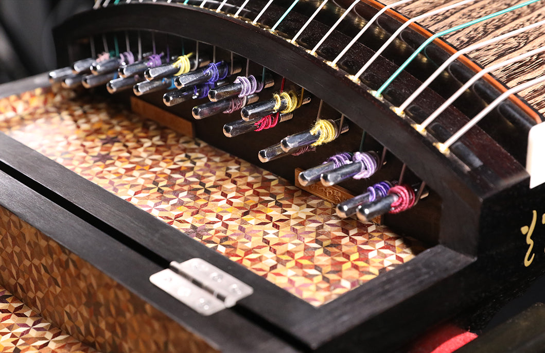 Xuanguang Koto Collection Guzheng (Made in Japan) "Rosy Agate" 炫光筝