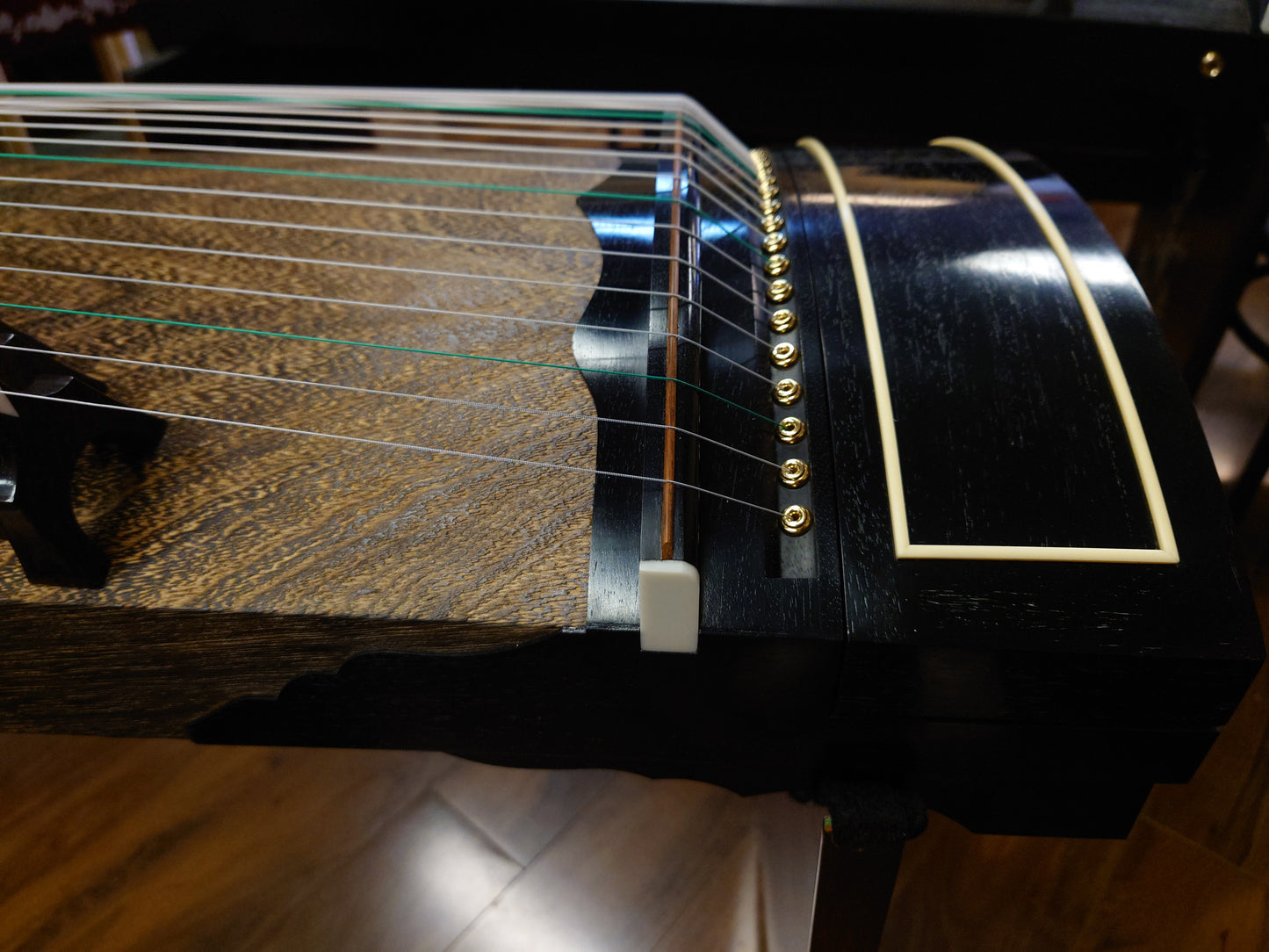 Xuanguang Koto Collection Guzheng (Made in Japan) "Rosy Agate" 炫光筝