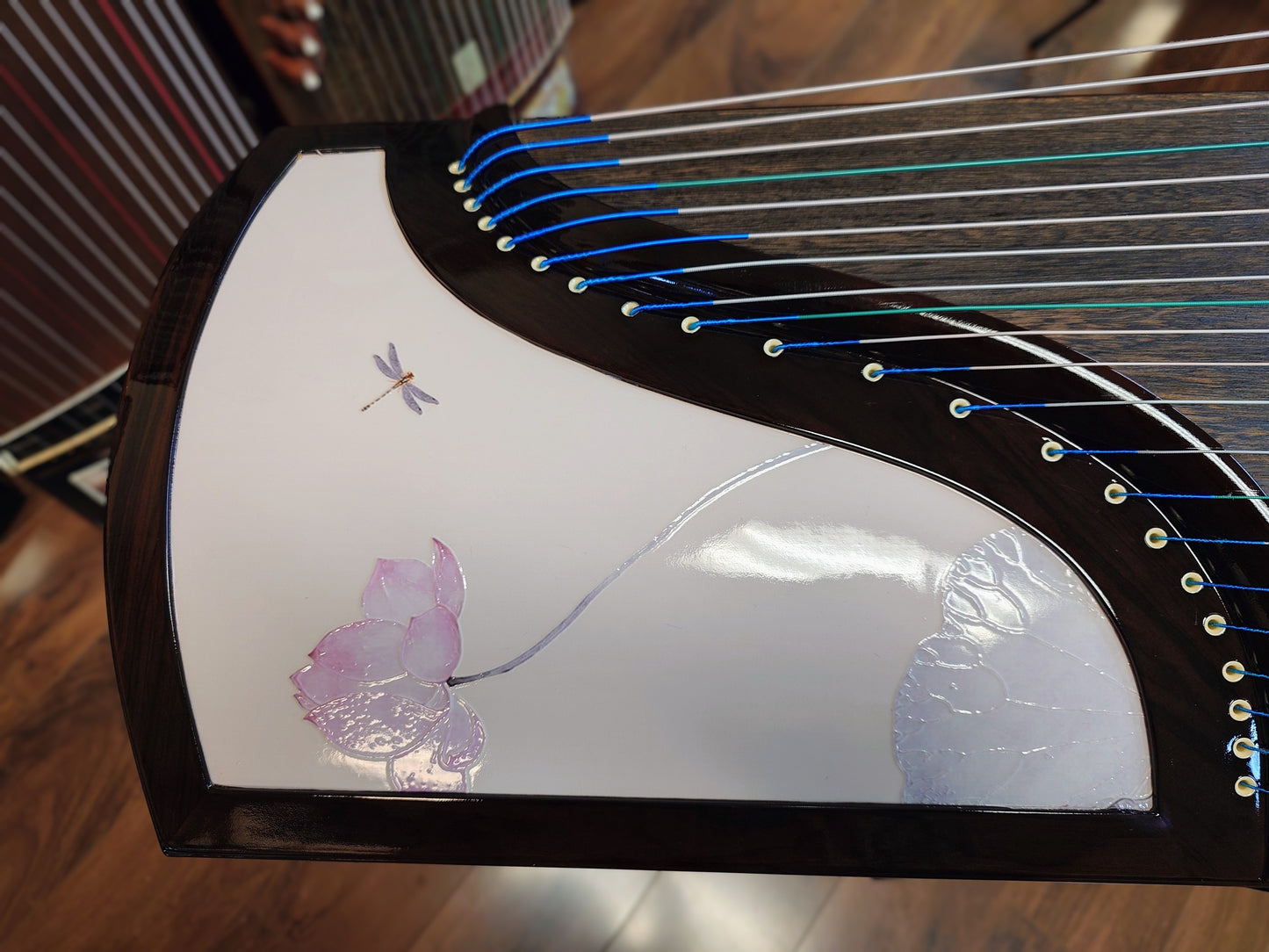 Sound of China Padauk Guzheng "Lotus & Dragonfly" 唐韵牌花梨木古筝"蜻蜓戏荷"