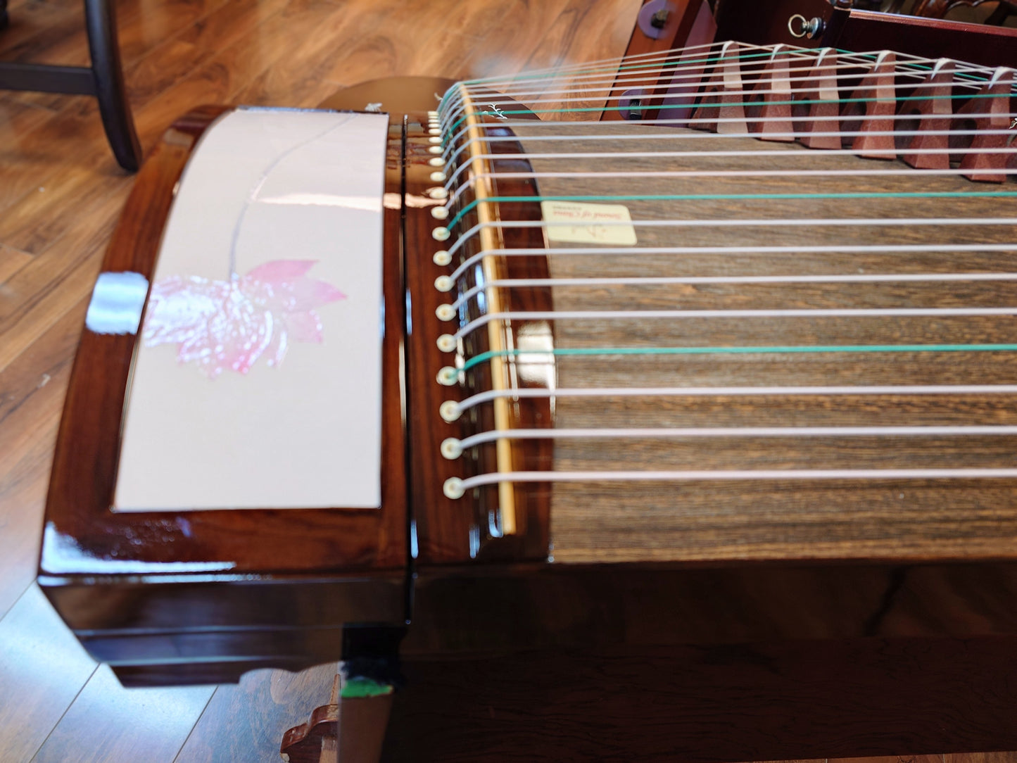 Sound of China Padauk Guzheng "Lotus & Dragonfly" 唐韵牌花梨木古筝"蜻蜓戏荷"