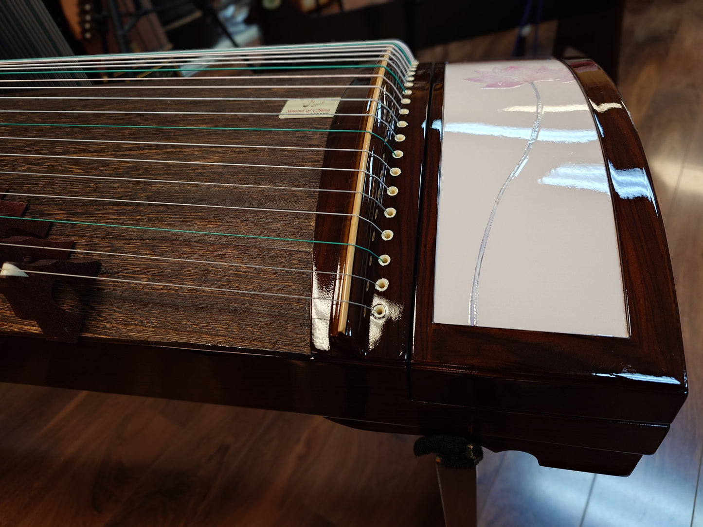 Sound of China Padauk Guzheng "Lotus & Dragonfly" 唐韵牌花梨木古筝"蜻蜓戏荷"