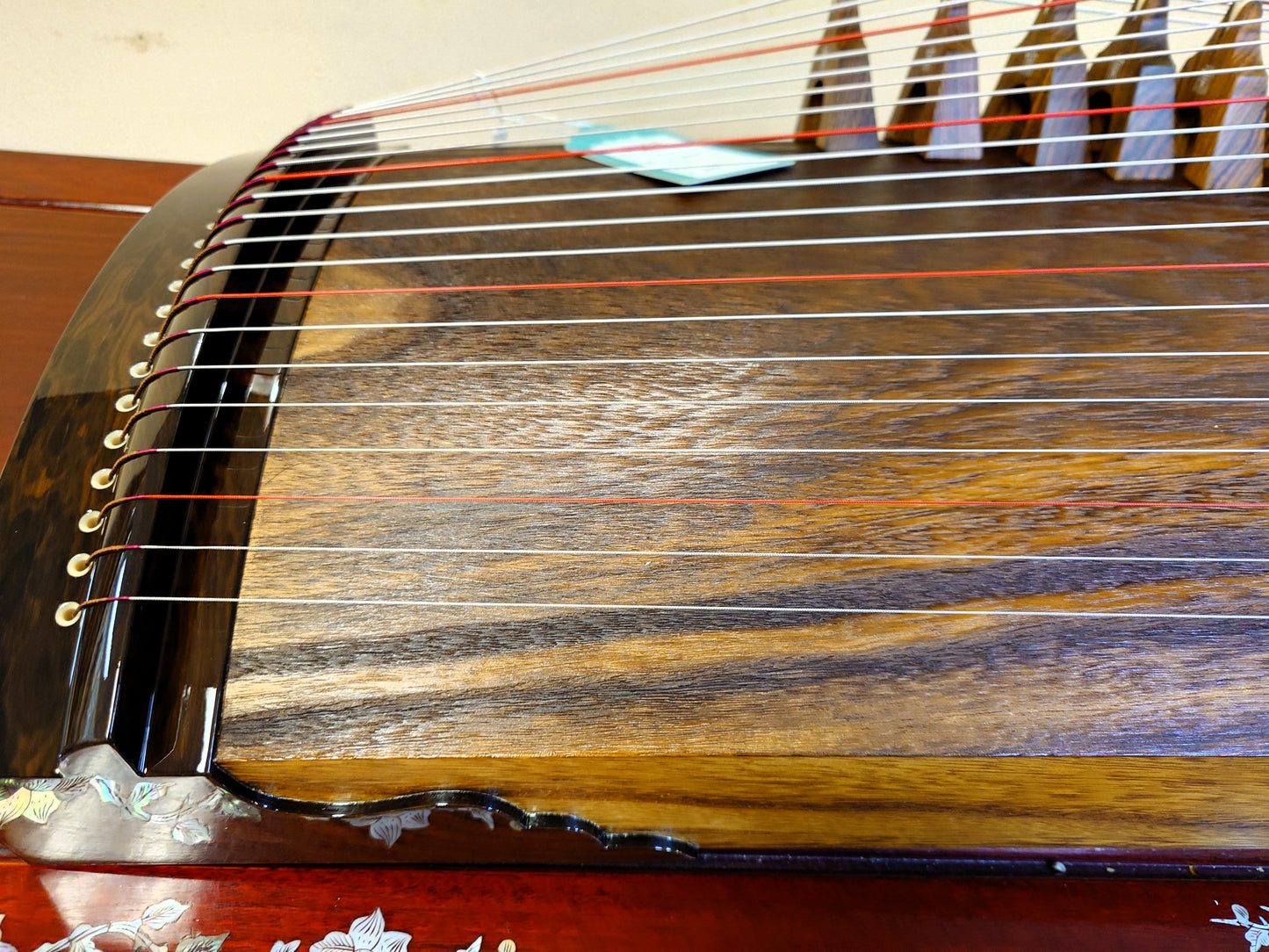 Haitang Guzheng 43" Travel-size Carved-out Guzheng "Mountain Perch" 海棠国乐整挖110cm古筝"栖峦"