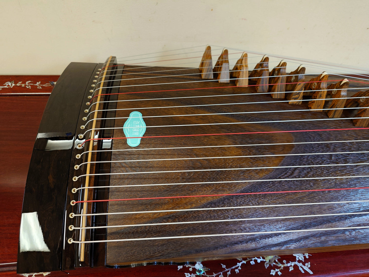 Haitang Guzheng 43" Travel-size Carved-out Guzheng "Mountain Perch" 海棠国乐整挖110cm古筝"栖峦"