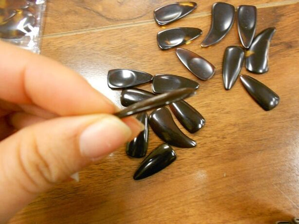 Professional Guzheng Picks with Grooves  - Both Hands Thickness 2.5mm