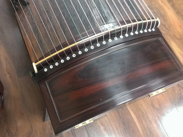 Dunhuang Yun Madagascar Rosewood Guzheng 8898O "Zitan Natural"