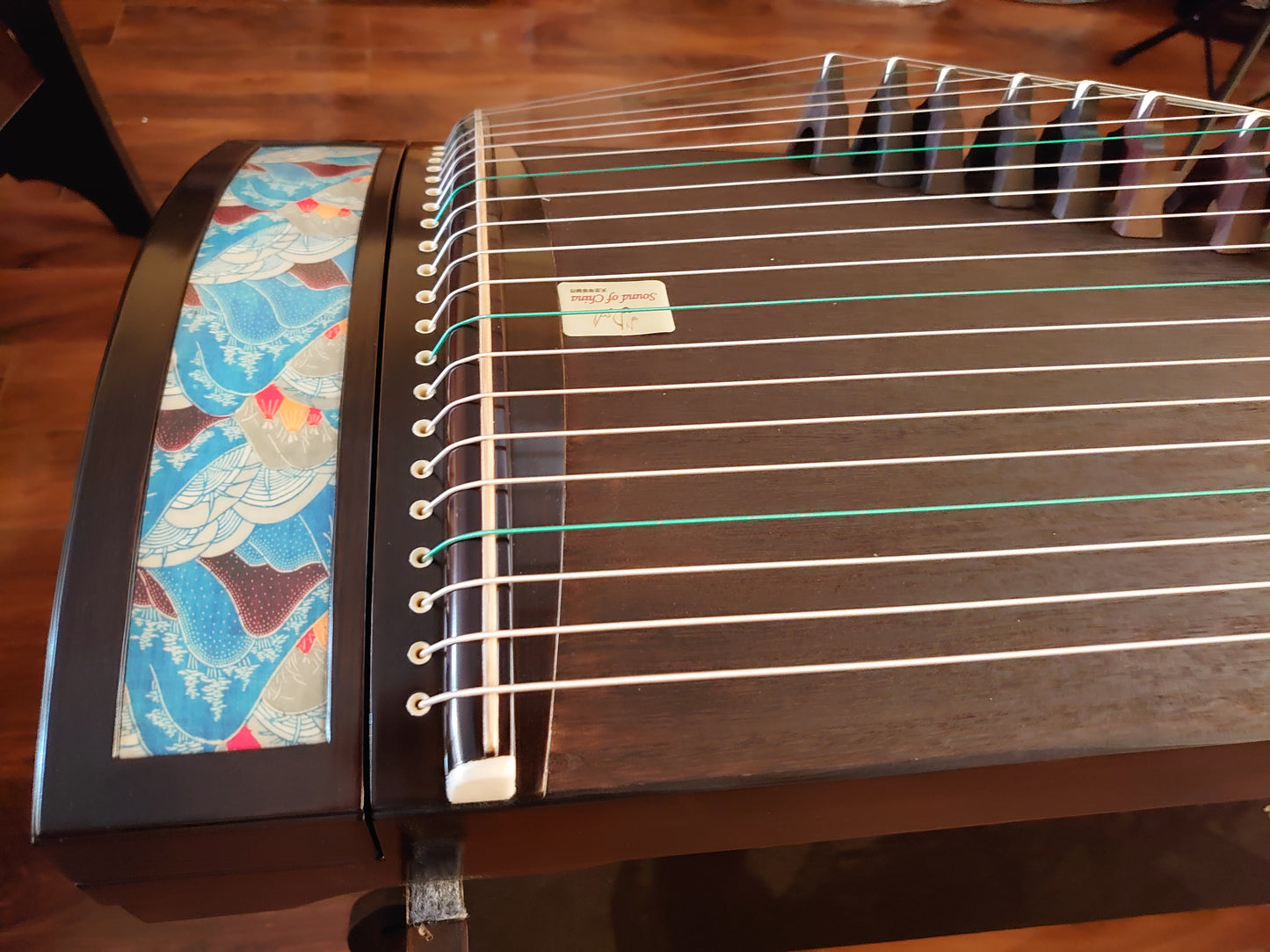 49" Sound of China Professional Blackwood Guzheng "Misty Mountain" 唐韵牌125cm黑檀专业旅行筝"云岚"